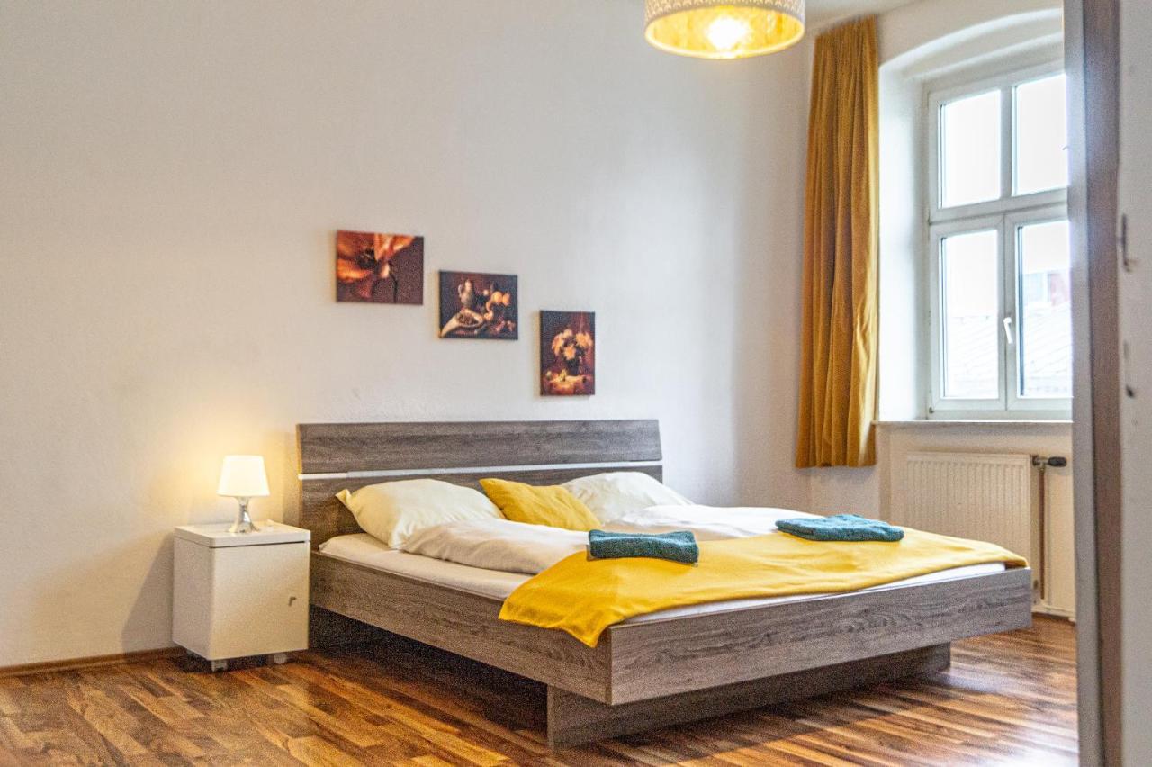 Comfy 2Br- Apartment Near Wiener Stadthalle Exterior photo